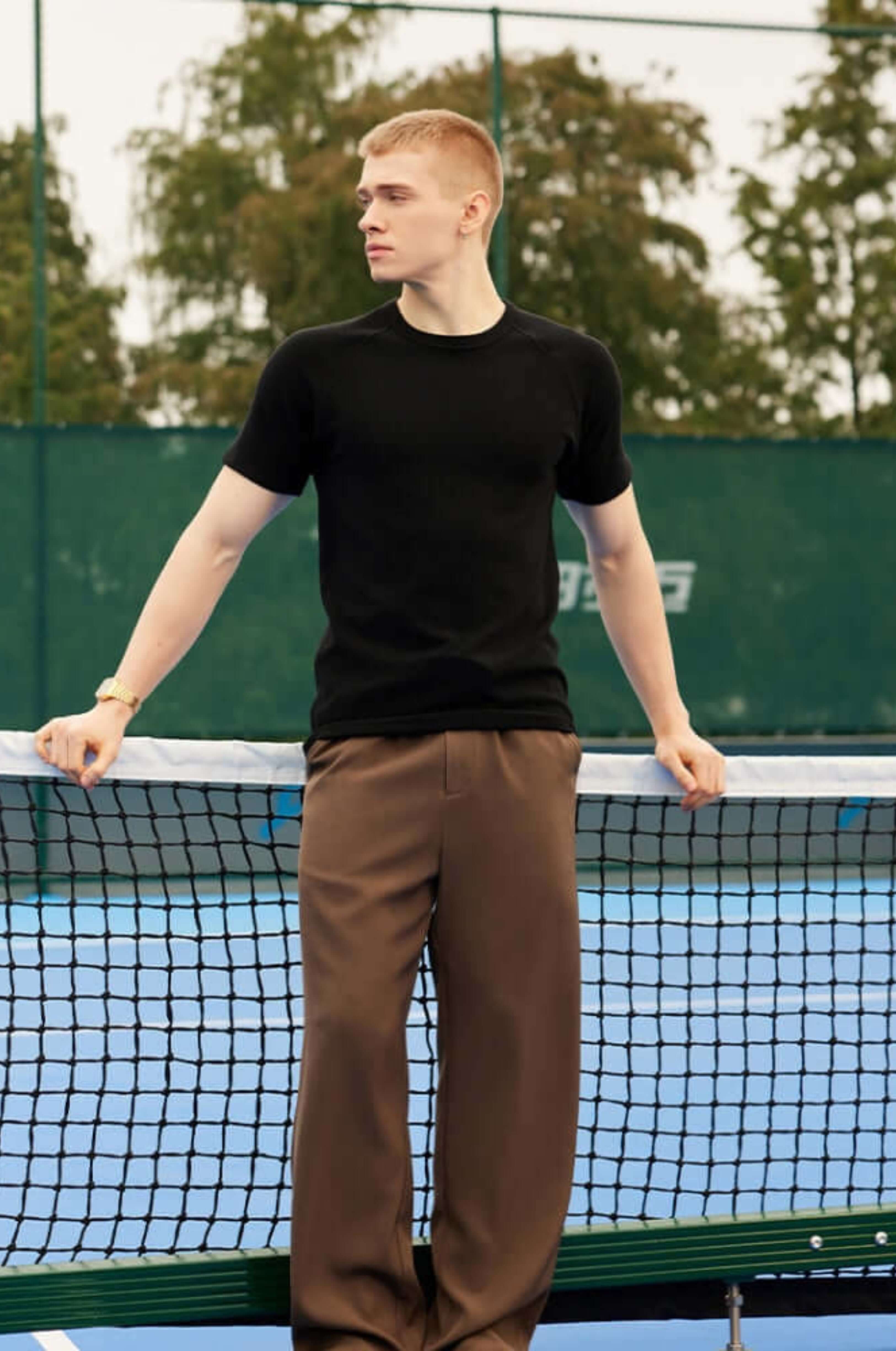 Basic-T-Shirt mit altem Geld