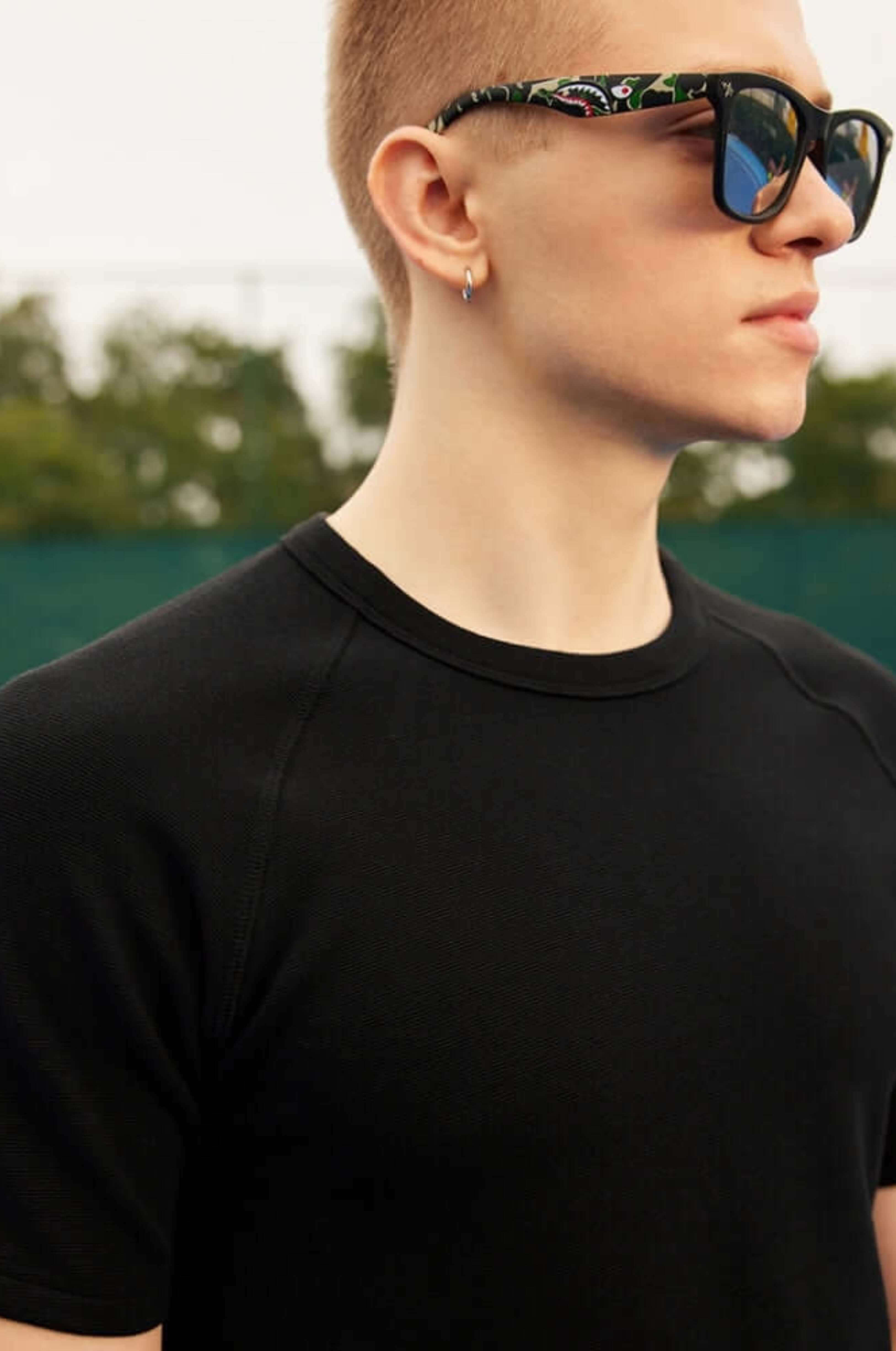 Basic-T-Shirt mit altem Geld