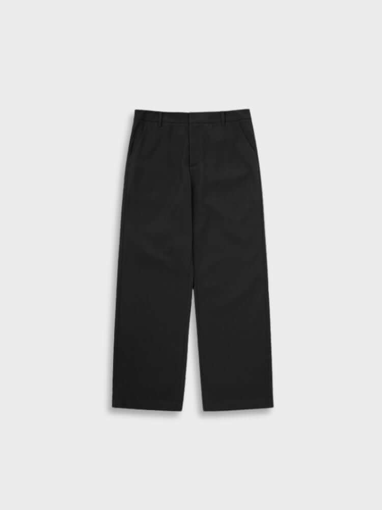 Lässiges komplett schwarzes Set