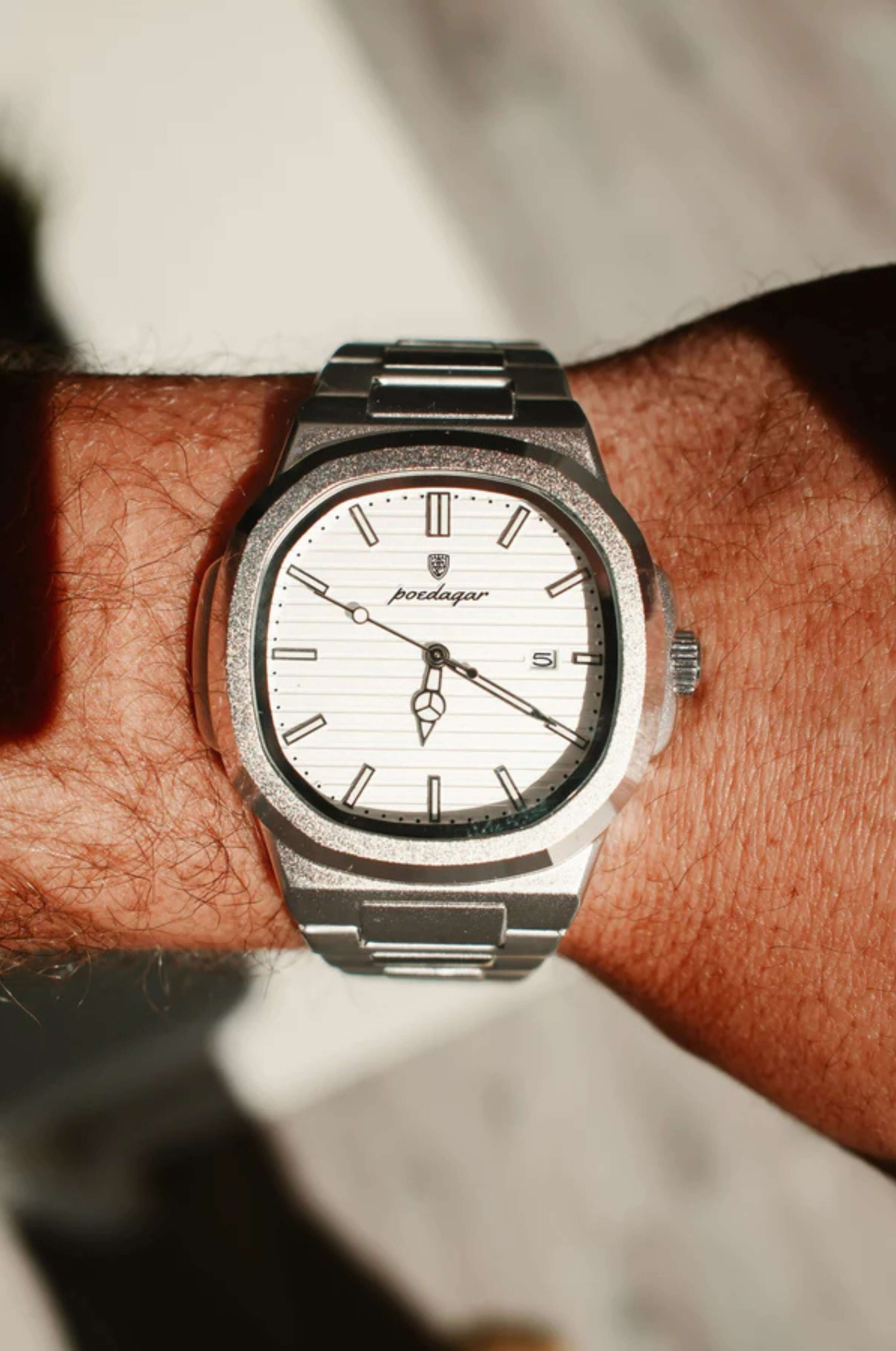 Klassische Uhr Denia