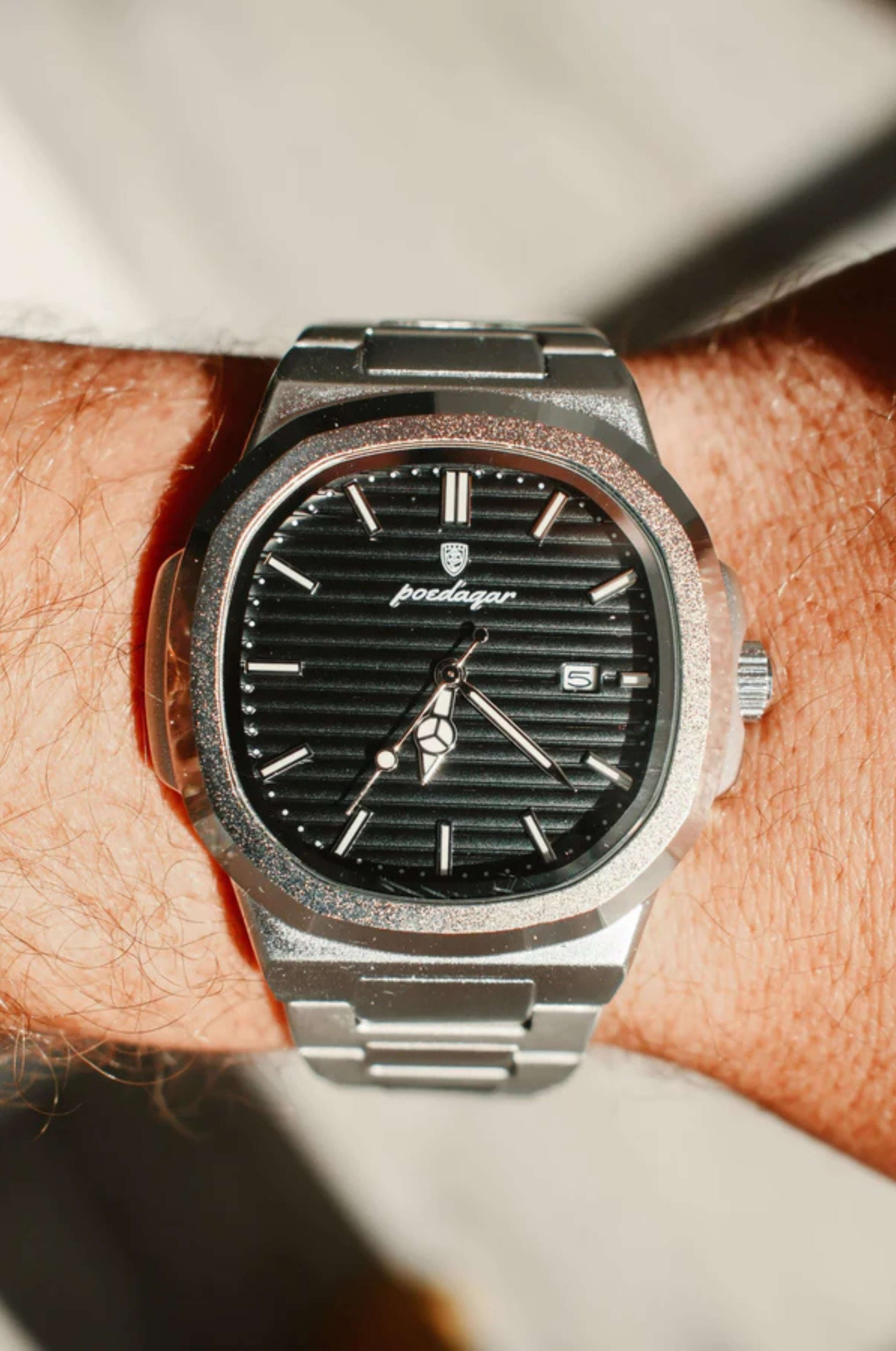 Klassische Uhr Denia