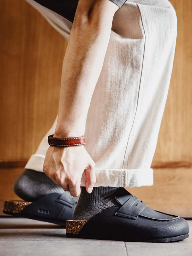 Lässiges komplett schwarzes Set